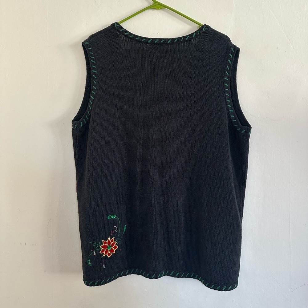 Holiday Editions Christmas Sweater Vest Knit Embroidered Poinsettia Size 1X - Picture 6 of 8
